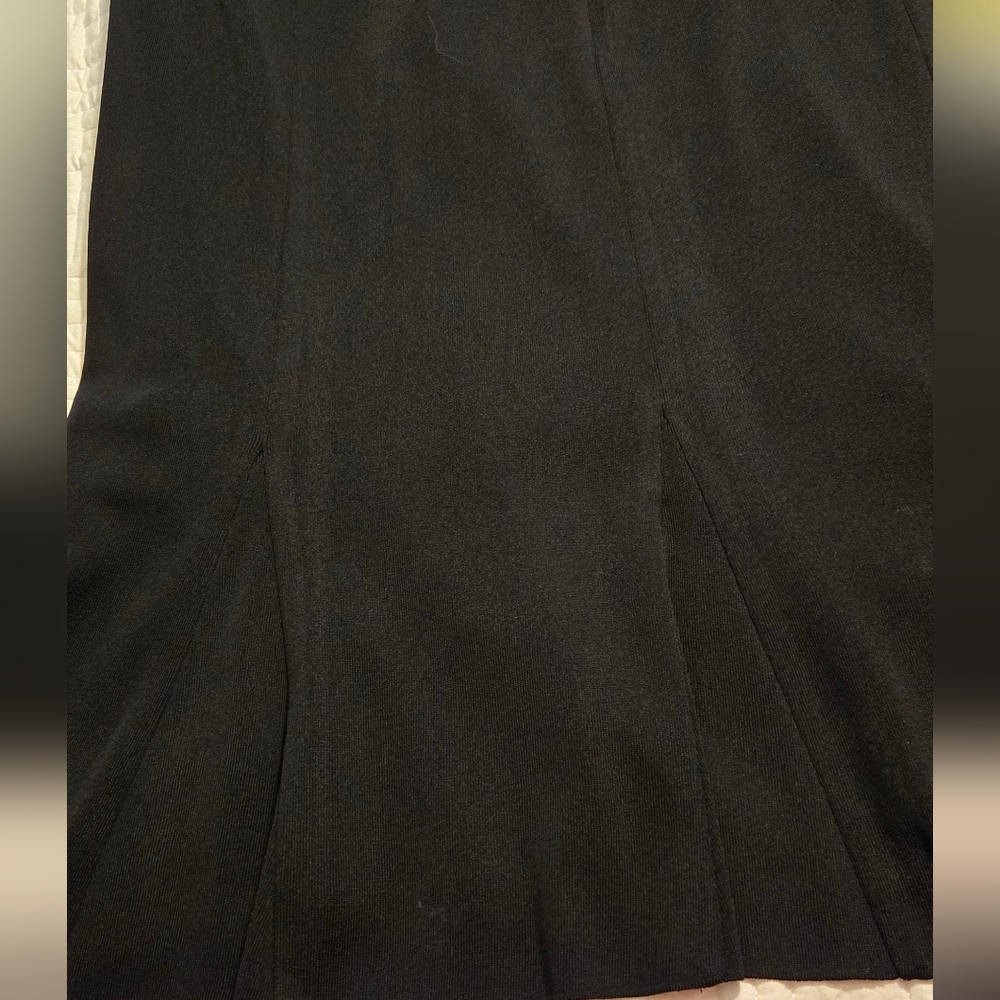 Exclusively Misook Black Knit Maxi Skirt With Gored Pleated Bottom - Picture 2 of 4